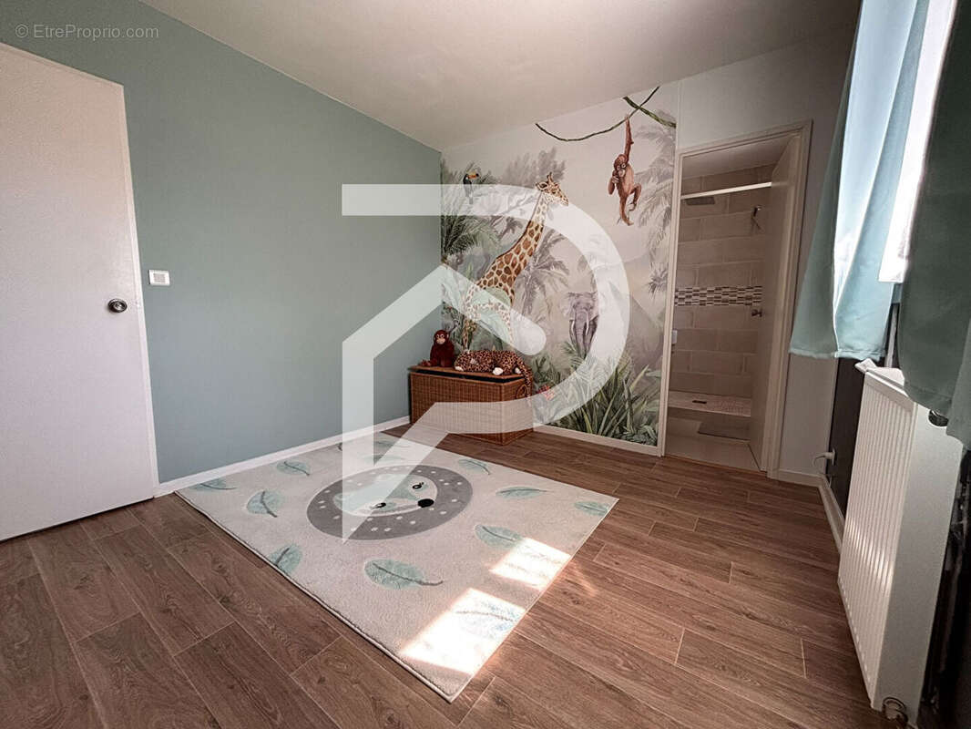 Maison à OZOIR-LA-FERRIERE