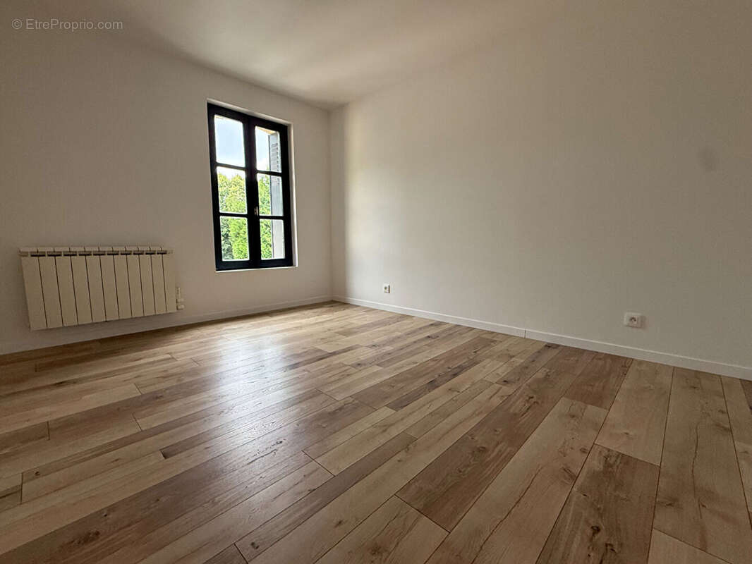 Maison à VOUVRAY-SUR-HUISNE