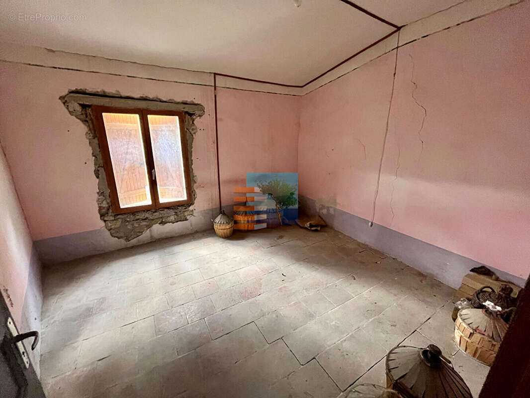 Maison à VILLESEQUE-DES-CORBIERES