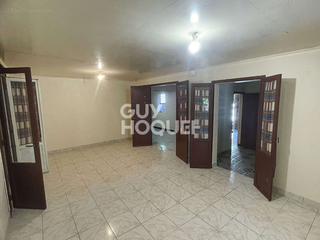 Maison à SAINT-DENIS