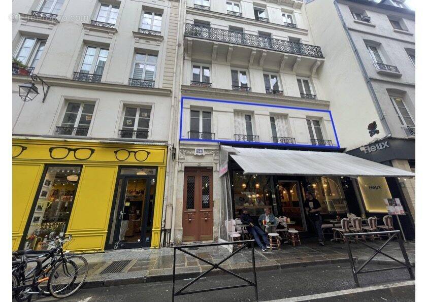 Appartement à PARIS-4E