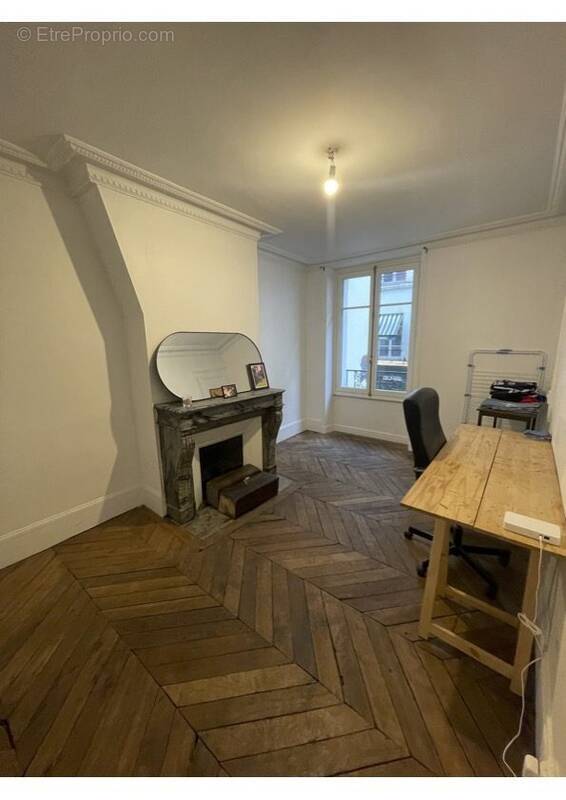 Appartement à PARIS-4E