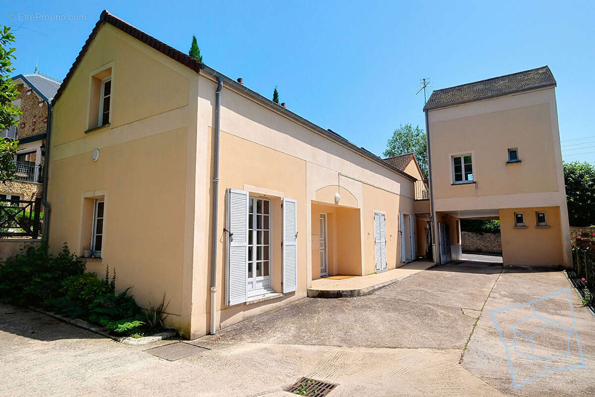 Appartement à CHEVREUSE