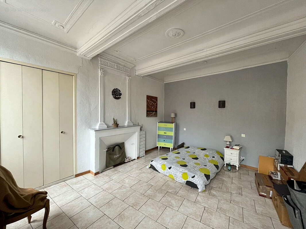 Appartement à SAINT-MAXIMIN-LA-SAINTE-BAUME