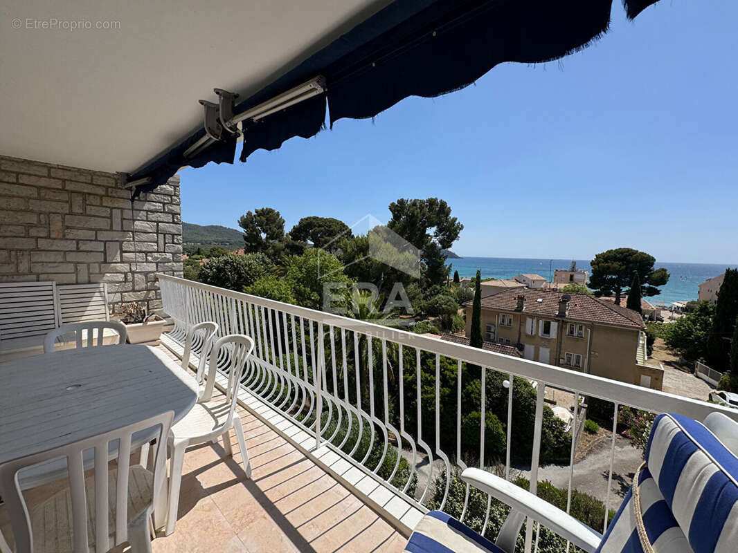 Appartement à SAINT-CYR-SUR-MER
