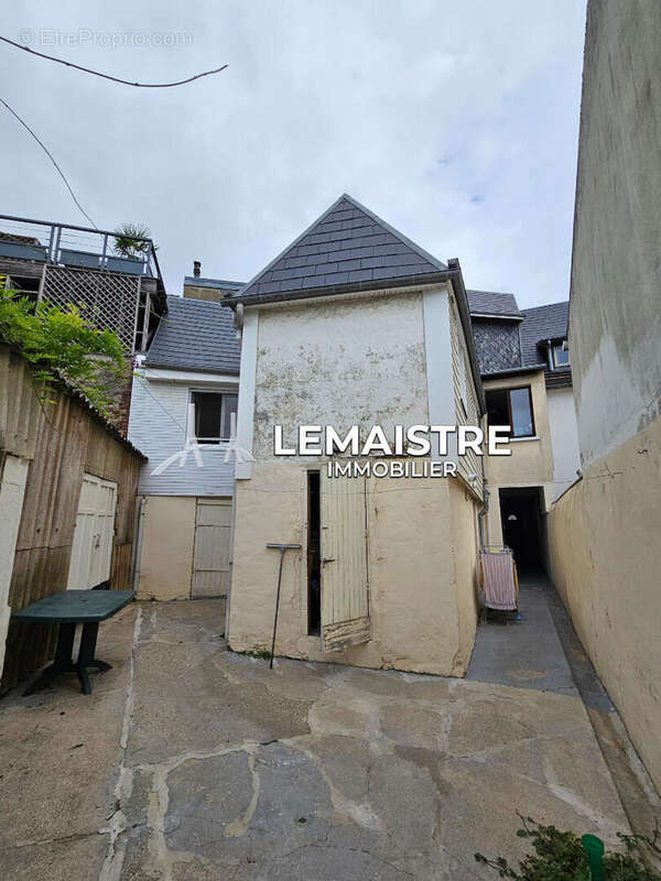 Maison à MONTIVILLIERS