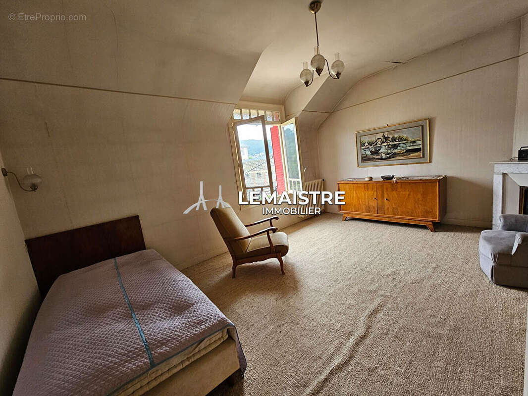 Maison à MONTIVILLIERS