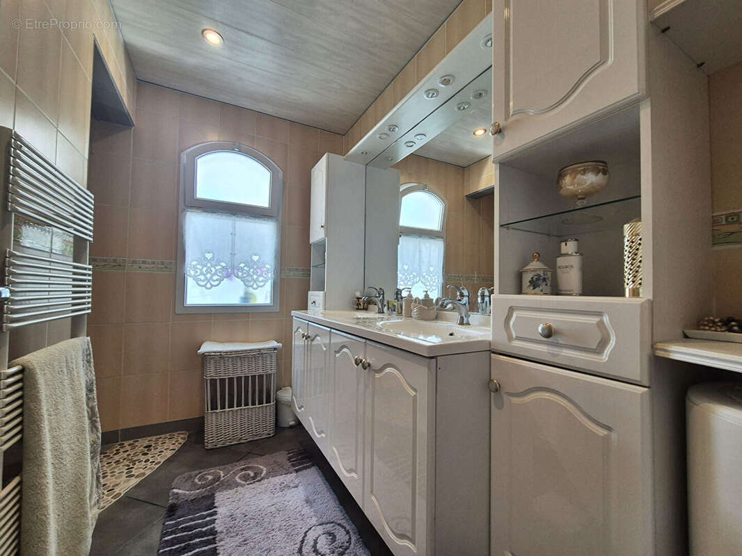 Maison à SAINT-HILAIRE-DE-RIEZ