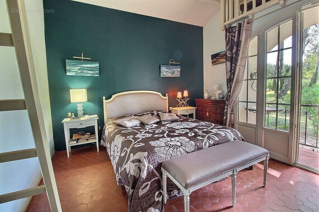 Maison à PERNES-LES-FONTAINES