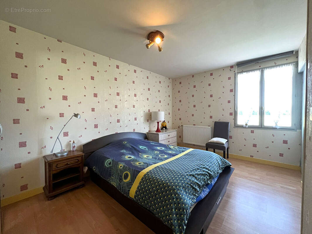 Maison à TOULIS-ET-ATTENCOURT