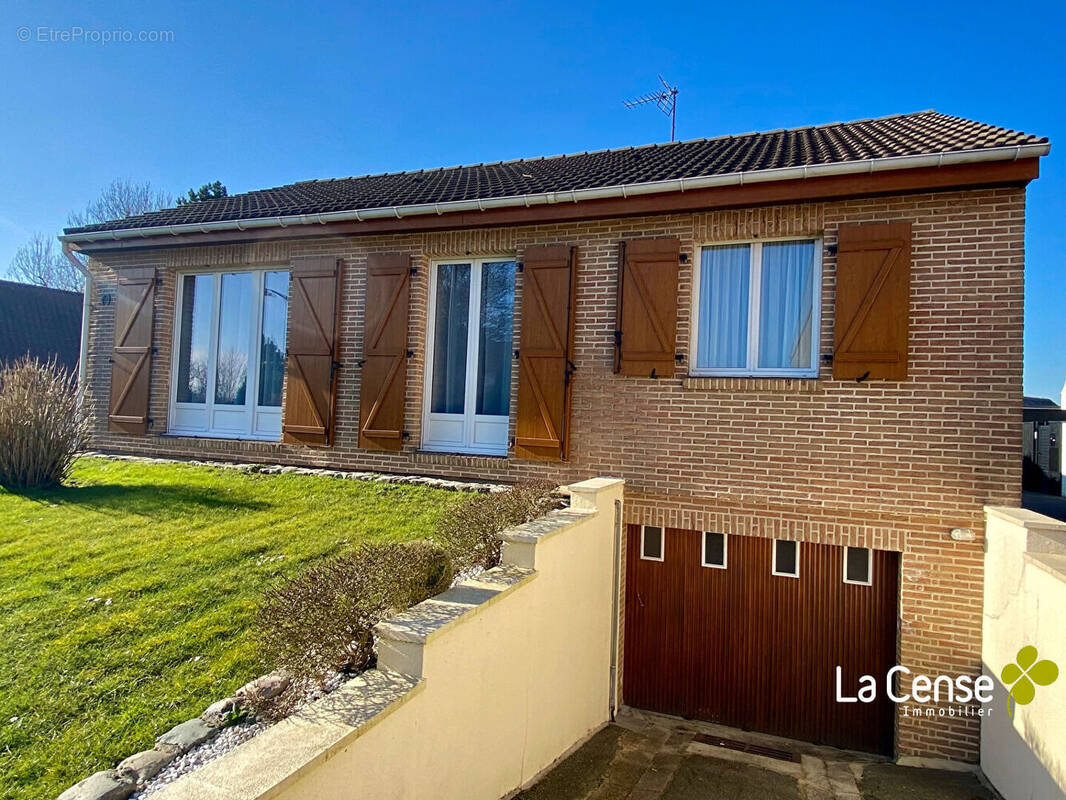 Maison à BOURGHELLES