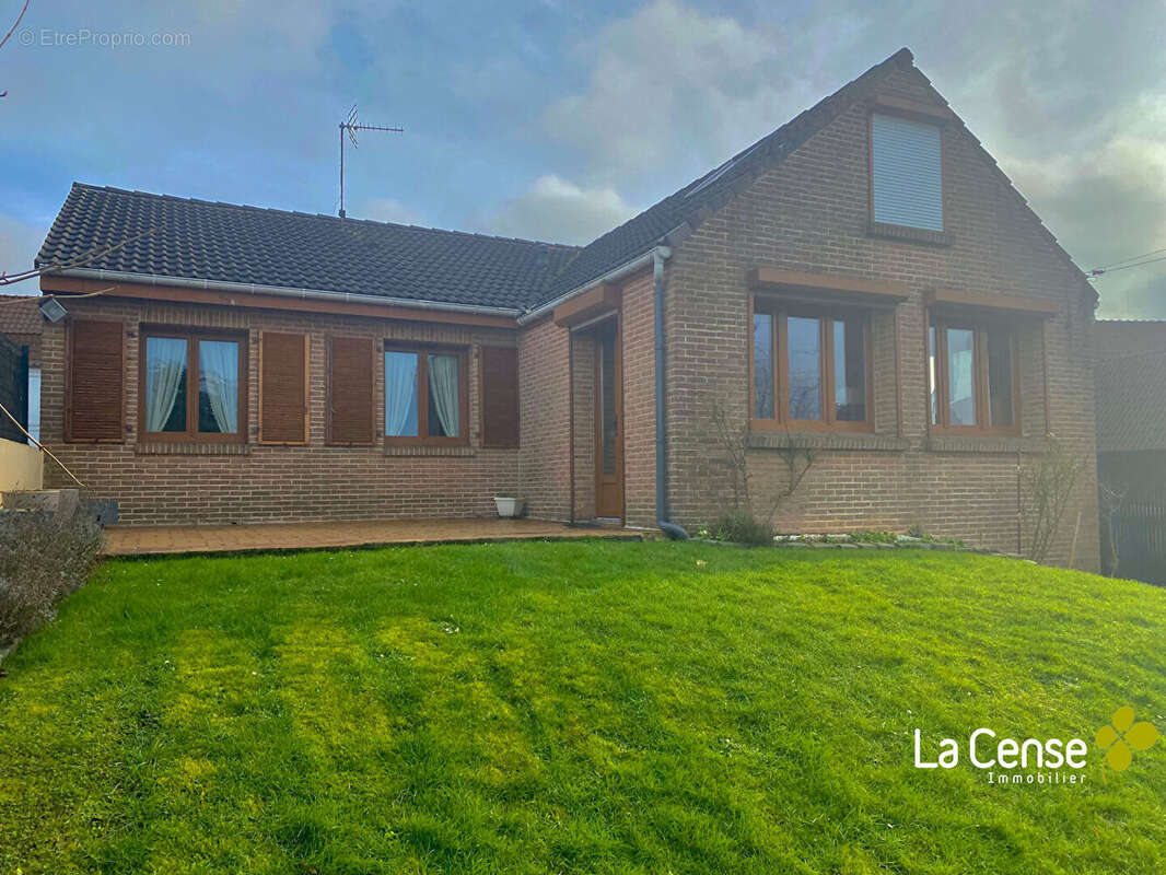 Maison à BOURGHELLES