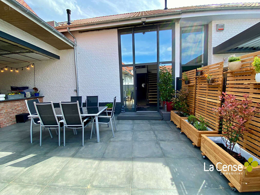 Maison à BOURGHELLES