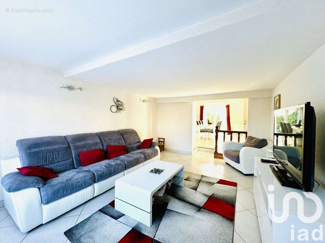 Photo 2 - Maison à FONBEAUZARD