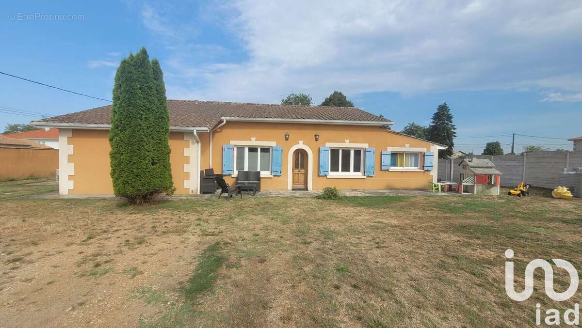 Photo 2 - Maison à LES EGLISOTTES-ET-CHALAURES