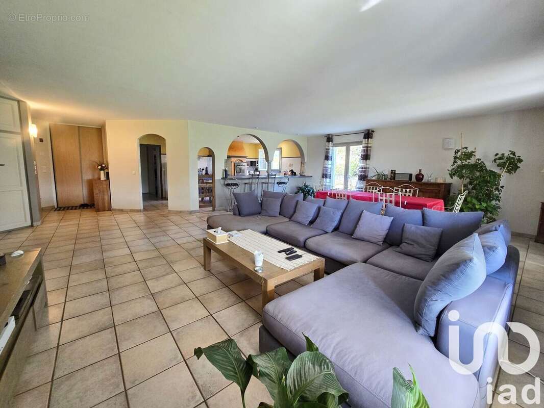 Photo 8 - Maison à SAINT-LAURENT-DE-CARNOLS