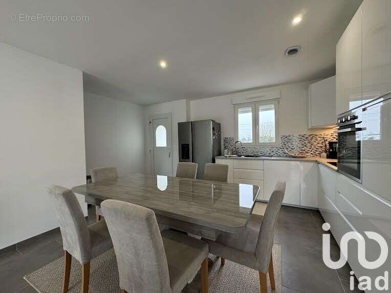 Photo 2 - Maison à LA CHAPELLE-SUR-LOIRE