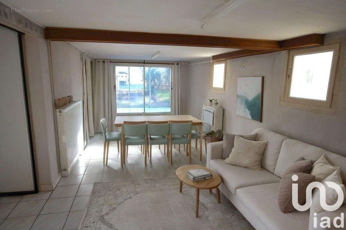 Photo 2 - Maison à PEYRUIS