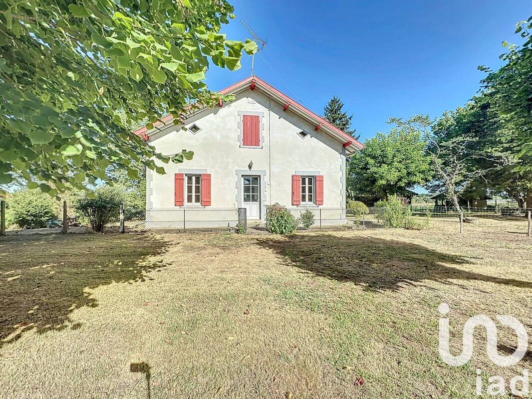 Photo 1 - Maison à UCHACQ-ET-PARENTIS