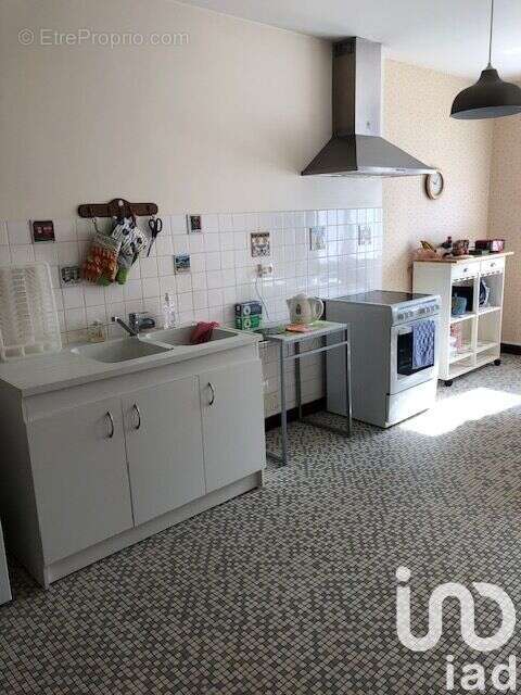 Photo 8 - Maison à LENCLOITRE