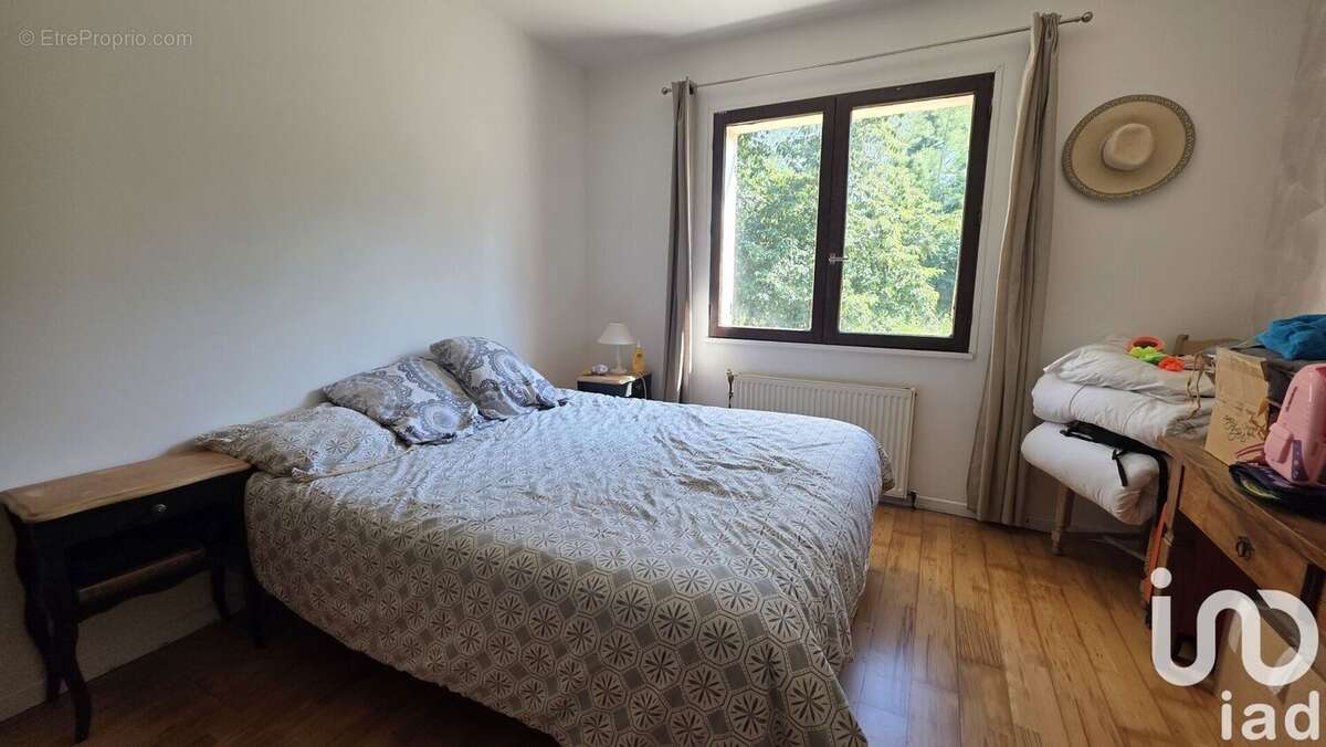 Photo 5 - Maison à SAINT-PIERRE-DU-PALAIS