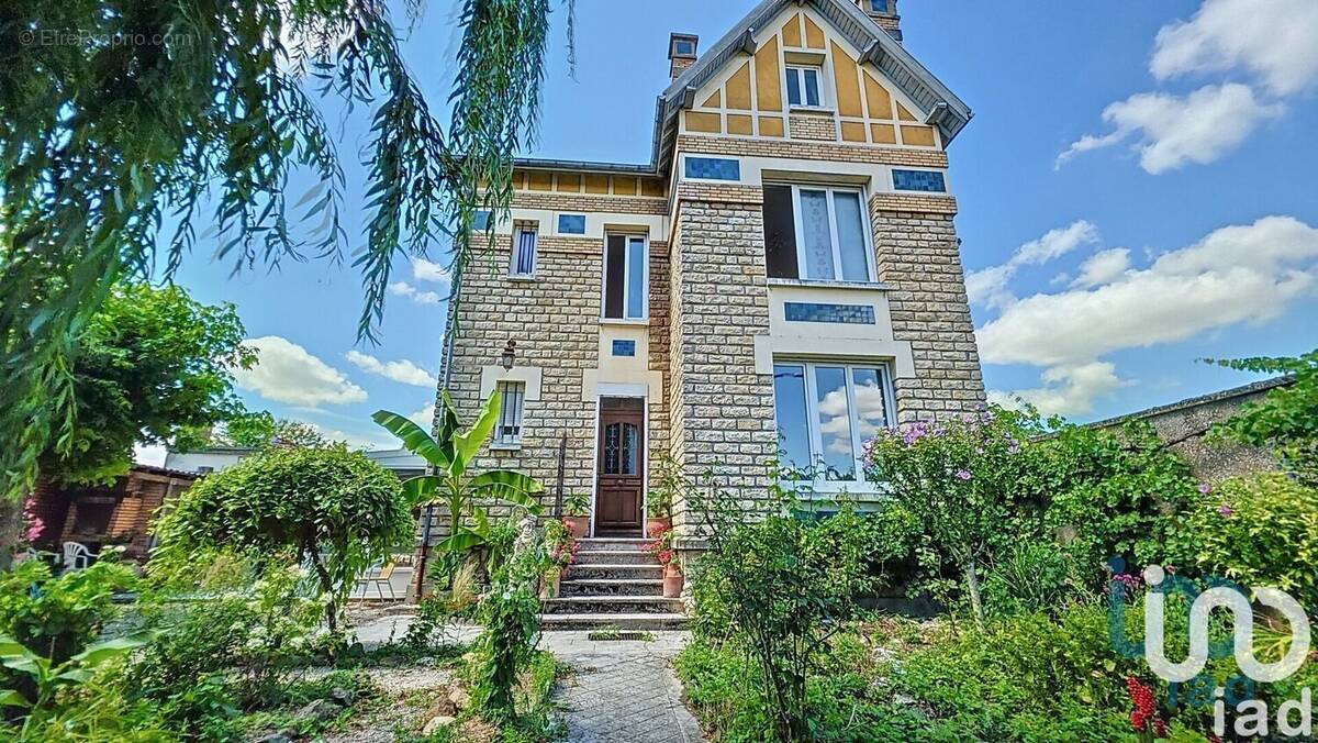 Photo 1 - Maison à CHATRES