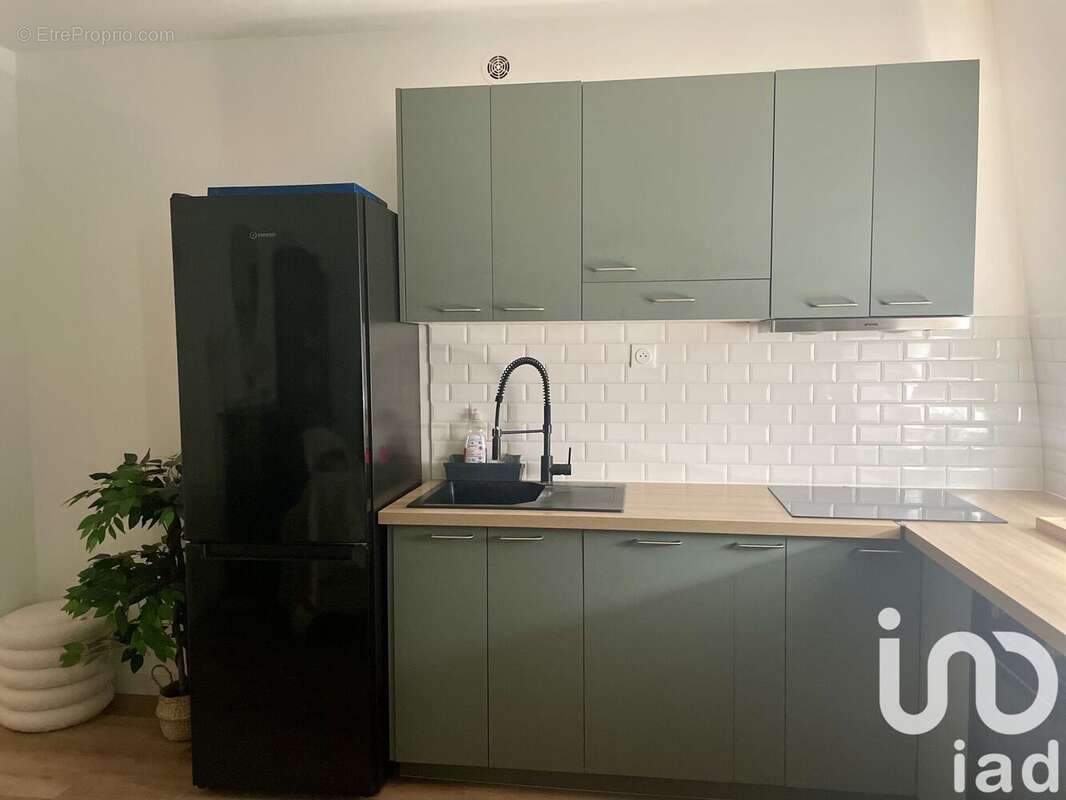 Photo 4 - Appartement à COURBEVOIE