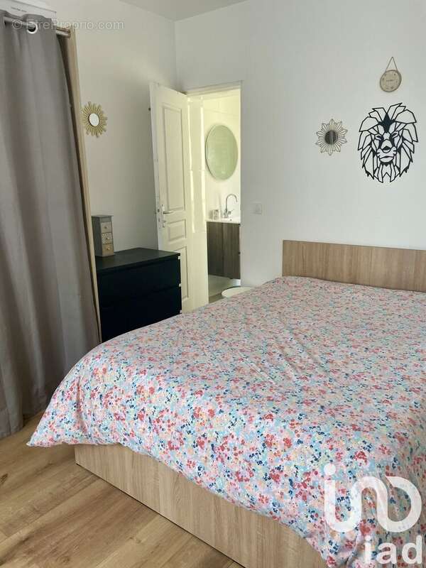 Photo 5 - Appartement à COURBEVOIE