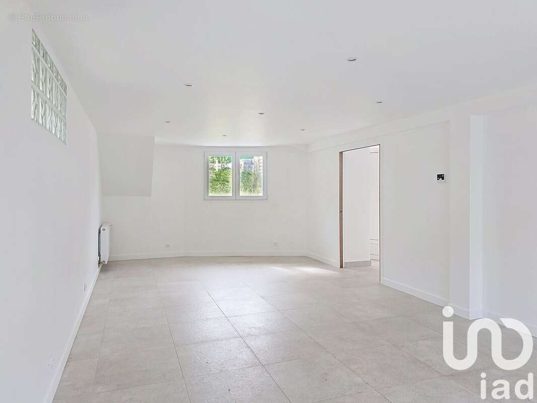 Photo 2 - Maison à VILLEBON-SUR-YVETTE