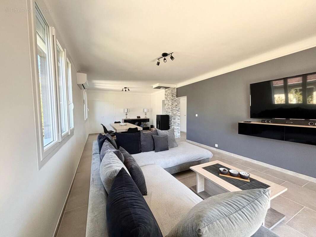 Photo 3 - Maison à SAINT-DOULCHARD