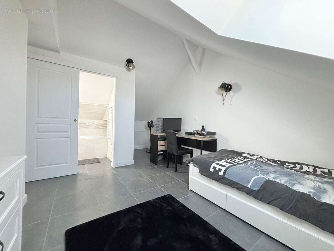 Photo 4 - Maison à SAINT-DOULCHARD