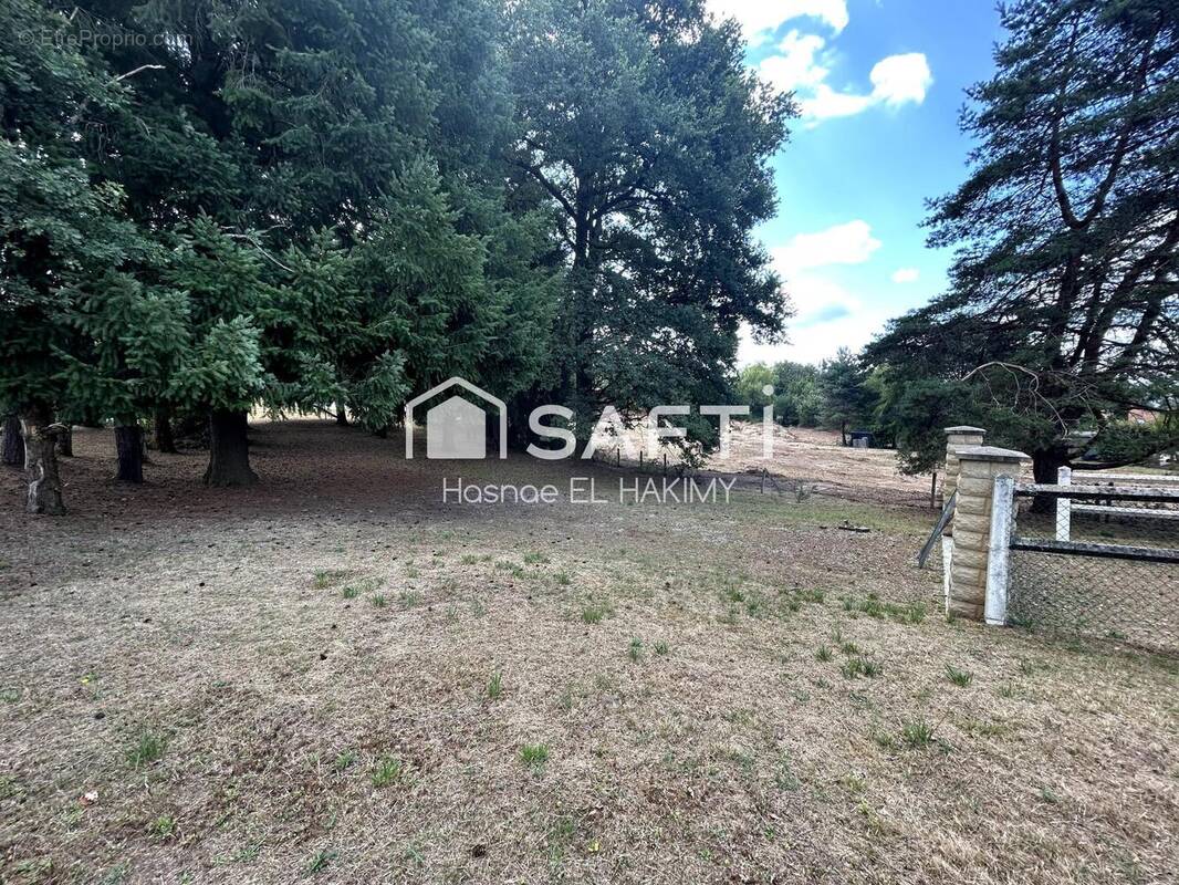 Photo 1 - Terrain à SAINT-VIANCE