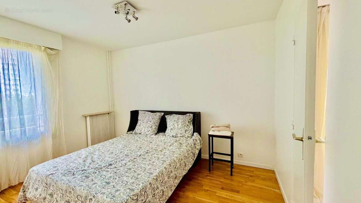 Photo 3 - Appartement à PARIS-15E