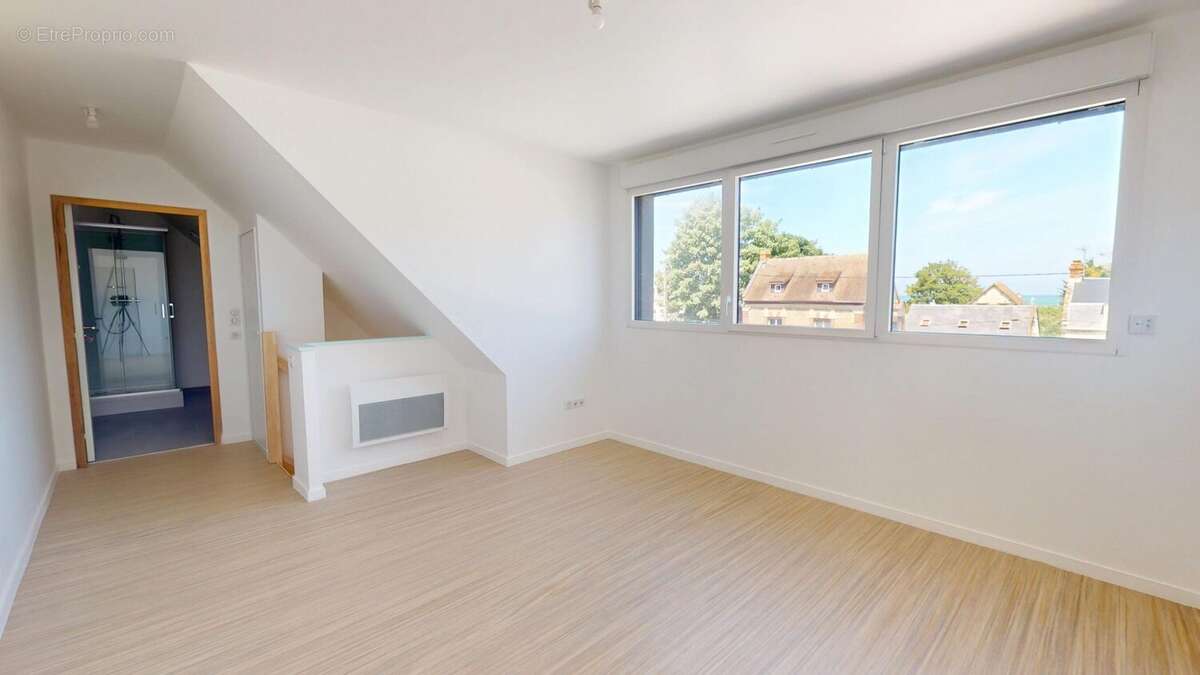 Appartement à COURSEULLES-SUR-MER