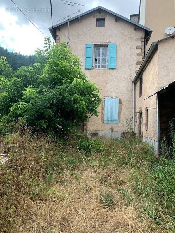 Maison à SAINT-SERNIN-SUR-RANCE