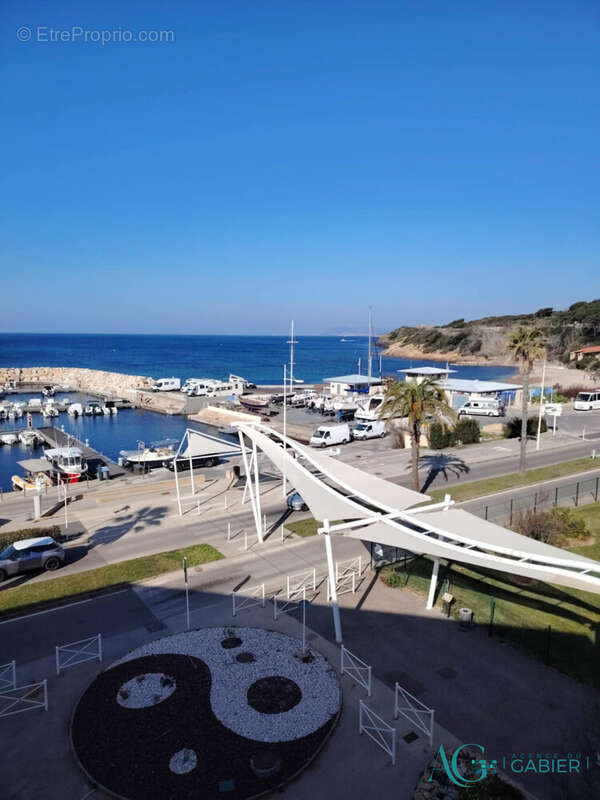 Appartement à SIX-FOURS-LES-PLAGES