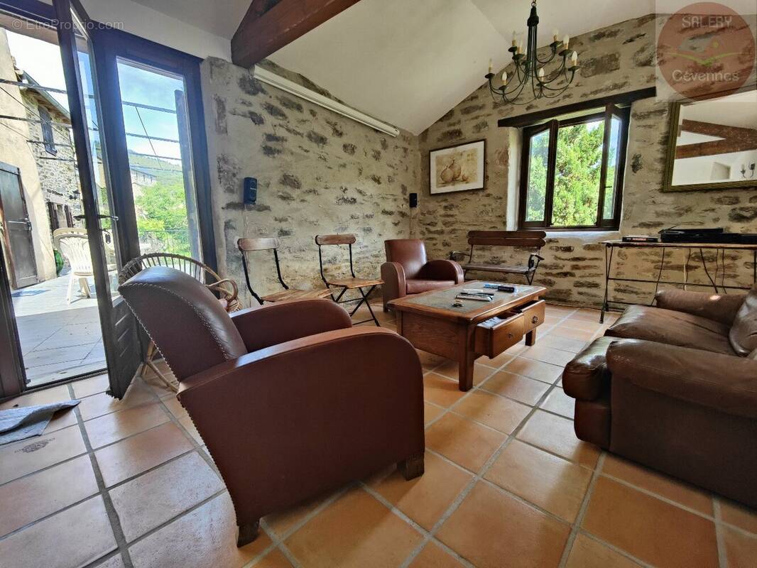 Maison à LE POMPIDOU