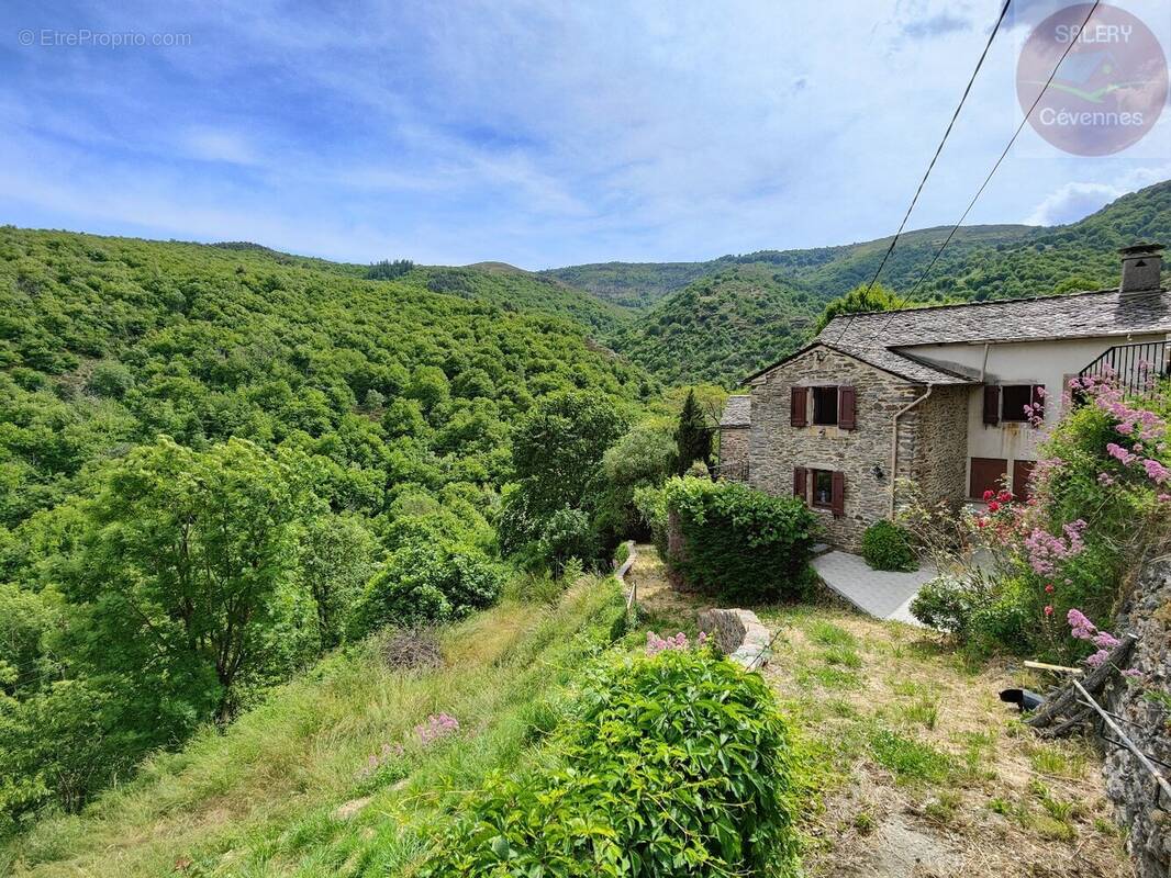 Maison à LE POMPIDOU
