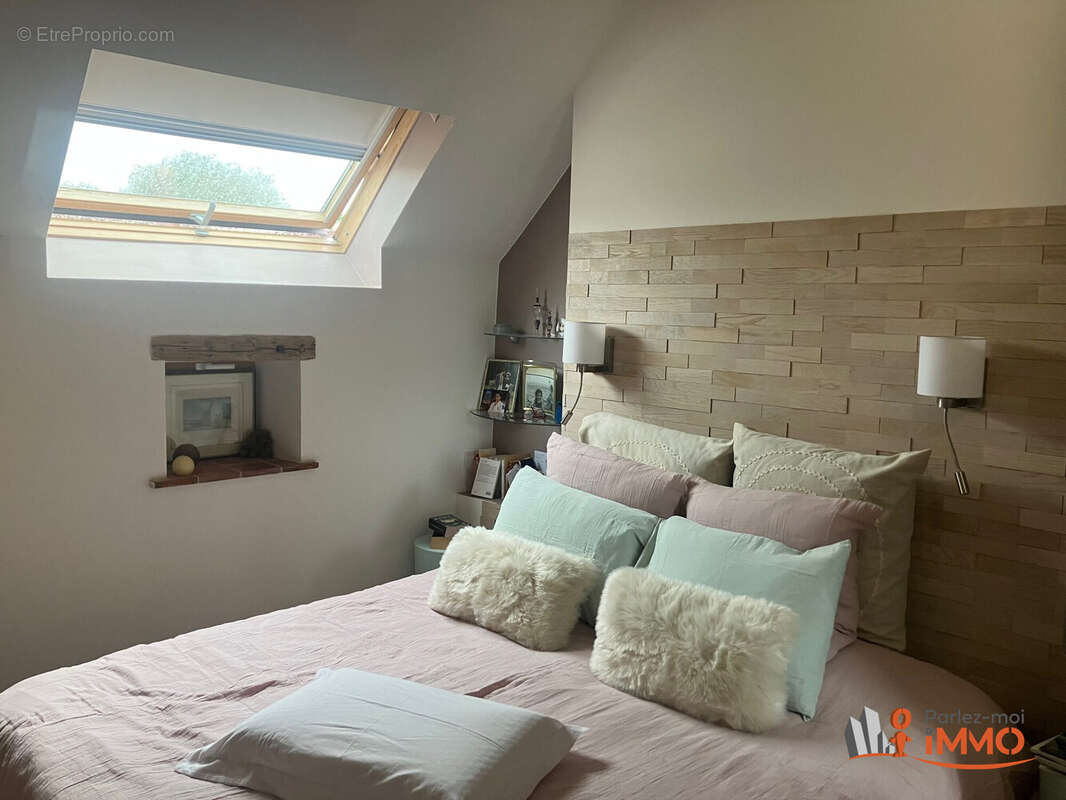 Maison à CHEVRY-SOUS-LE-BIGNON