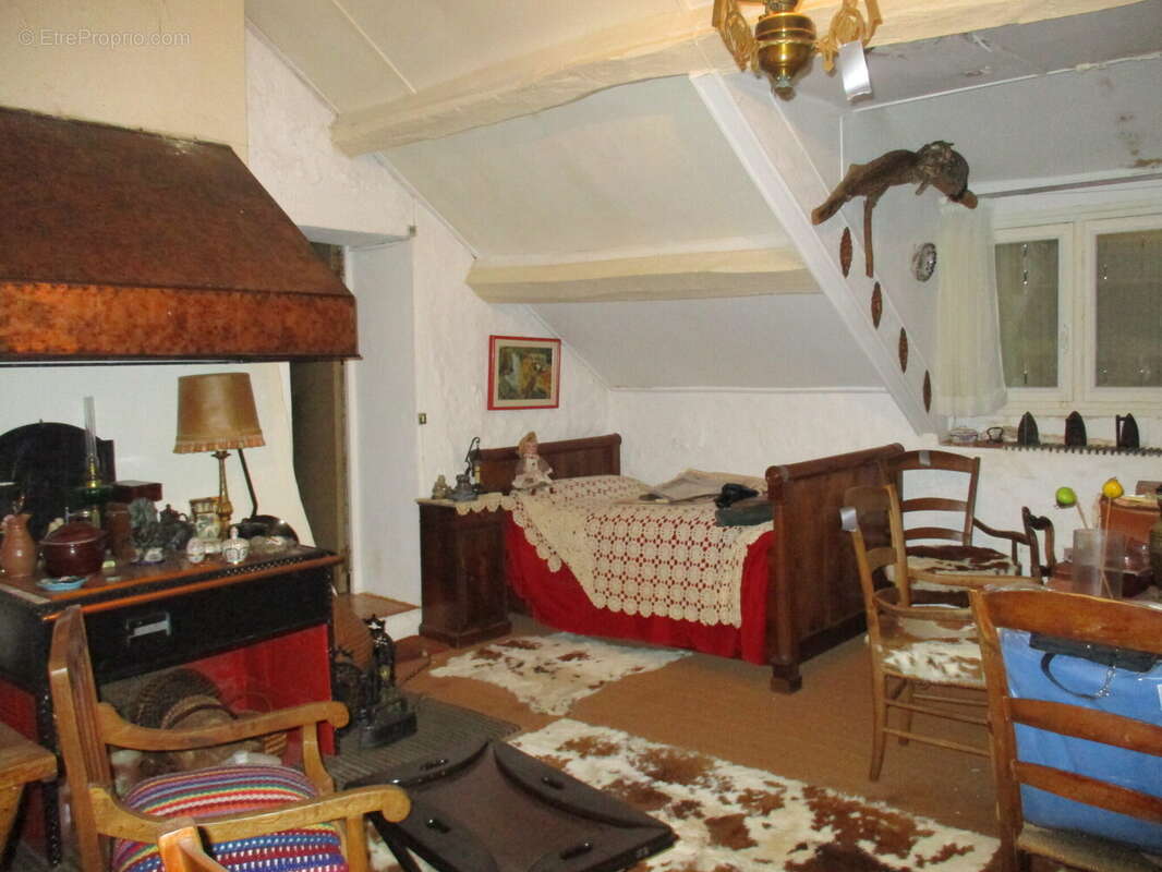 Maison à SAINT-LEGER-DE-FOUGERET