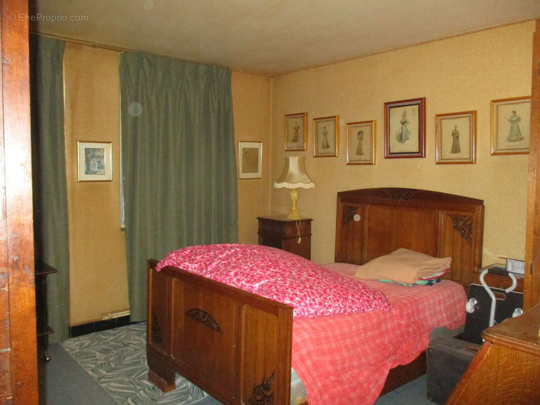 Maison à SAINT-LEGER-DE-FOUGERET