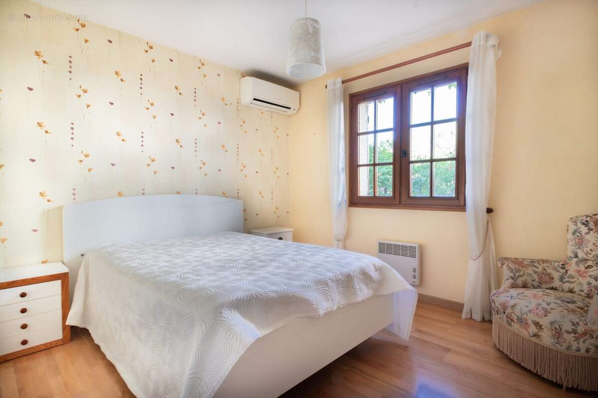 Maison à CARBON-BLANC