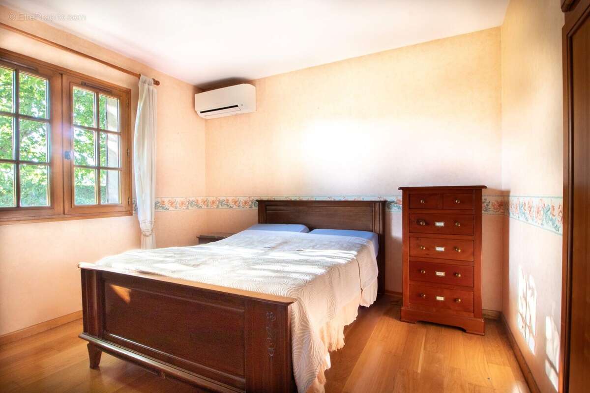 Maison à CARBON-BLANC