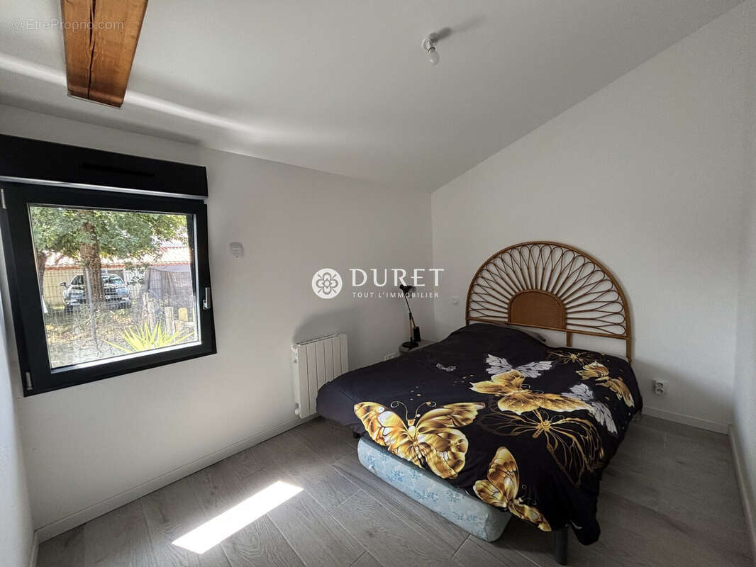 Maison à CHATEAUNEUF