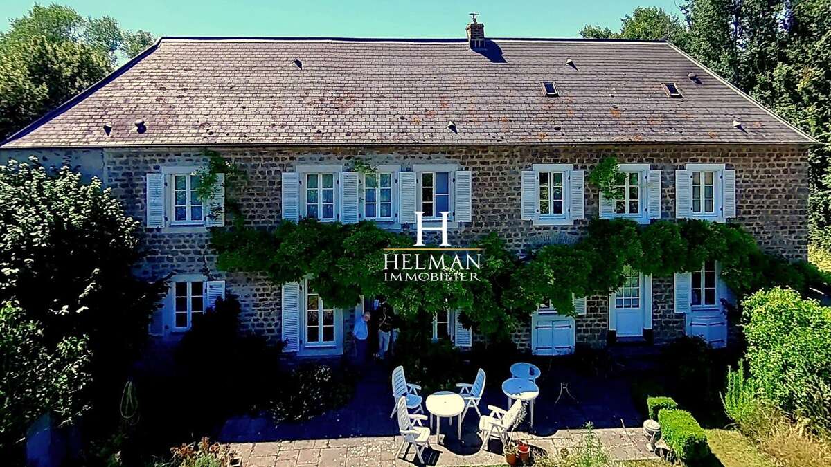 Maison à SAINT-LEONARD