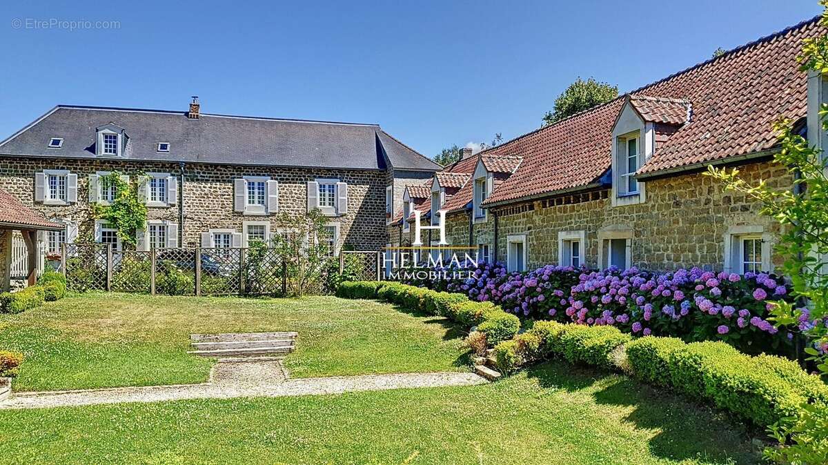 Maison à SAINT-LEONARD