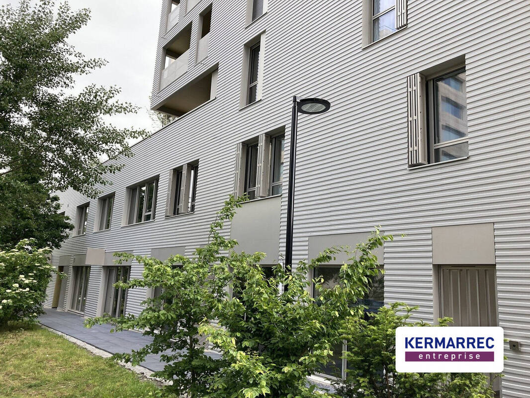 Commerce à SAINT-JACQUES-DE-LA-LANDE