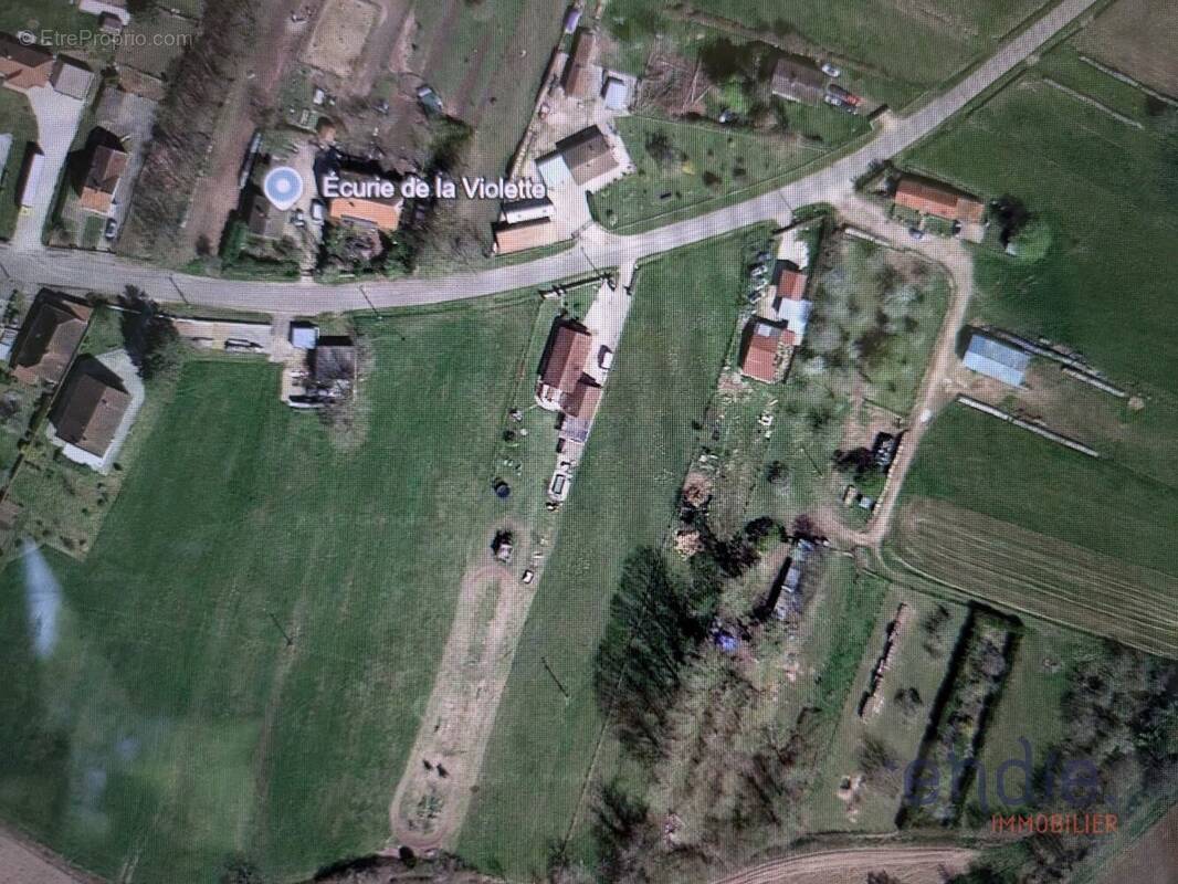 Terrain à BROYE-AUBIGNEY-MONTSEUGNY