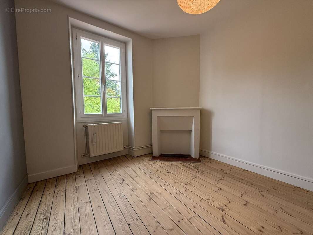 Maison à GOND-PONTOUVRE