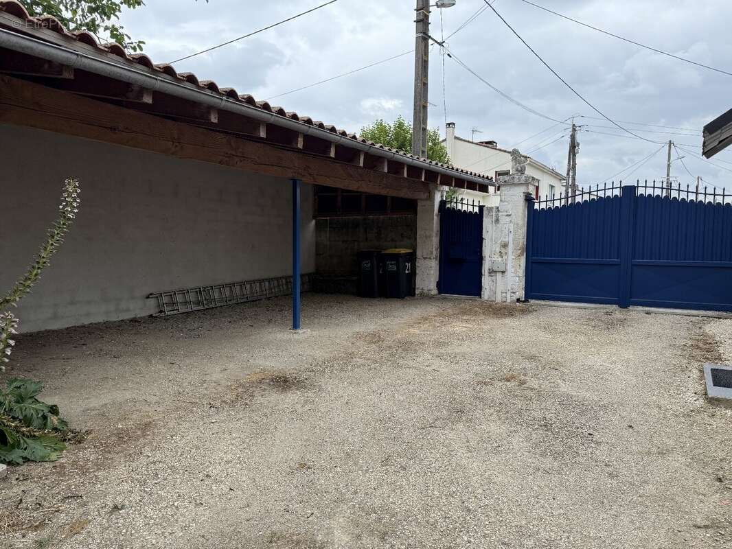 Maison à GOND-PONTOUVRE